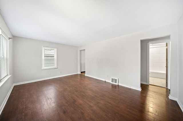 1077 Kenilworth Place, Columbus, OH 43209