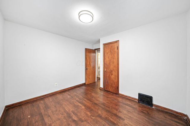 1077 Kenilworth Place, Columbus, OH 43209