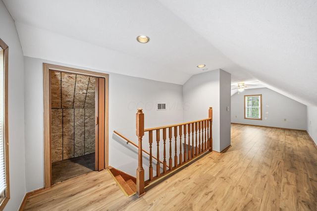 1077 Kenilworth Place, Columbus, OH 43209