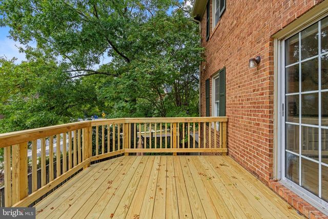 8265 CEDAR LANDING CT, Alexandria, VA 22306