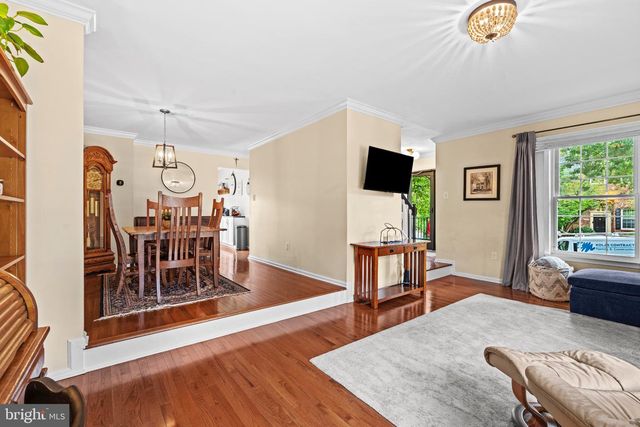 8265 CEDAR LANDING CT, Alexandria, VA 22306