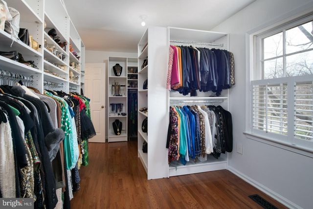 8265 CEDAR LANDING CT, Alexandria, VA 22306