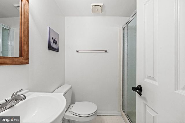 8265 CEDAR LANDING CT, Alexandria, VA 22306