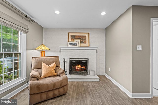 8265 CEDAR LANDING CT, Alexandria, VA 22306