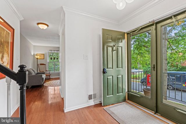 8265 CEDAR LANDING CT, Alexandria, VA 22306