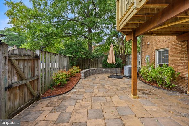 8265 CEDAR LANDING CT, Alexandria, VA 22306