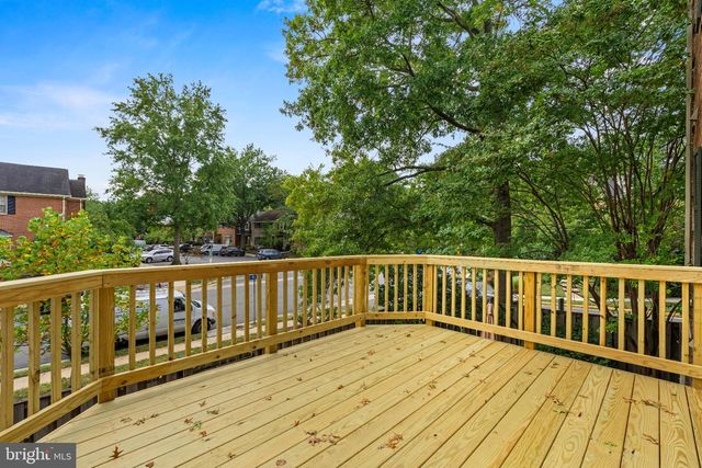 8265 CEDAR LANDING CT, Alexandria, VA 22306