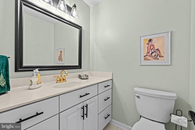 8265 CEDAR LANDING CT, Alexandria, VA 22306