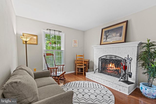 8265 CEDAR LANDING CT, Alexandria, VA 22306