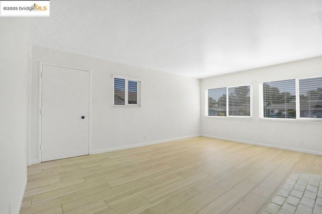 2713 Flannery Rd, San Pablo, CA 94806