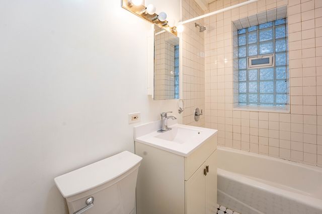1012 N Oakley Boulevard G, Chicago, IL 60622