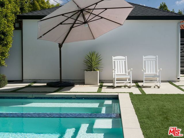 12713 Tiara Street, Valley Village, CA 91607