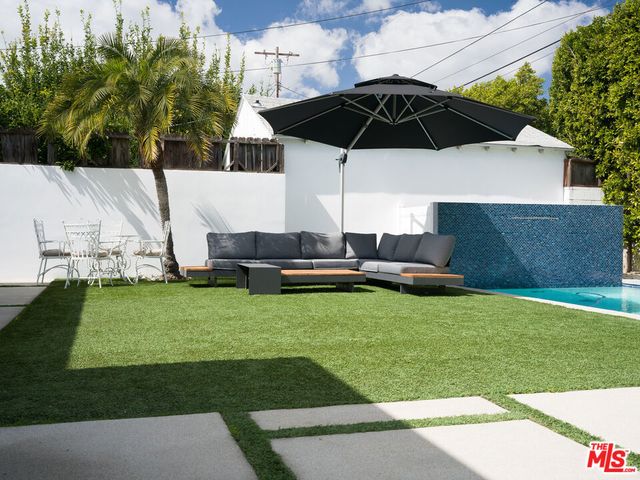 12713 Tiara Street, Valley Village, CA 91607