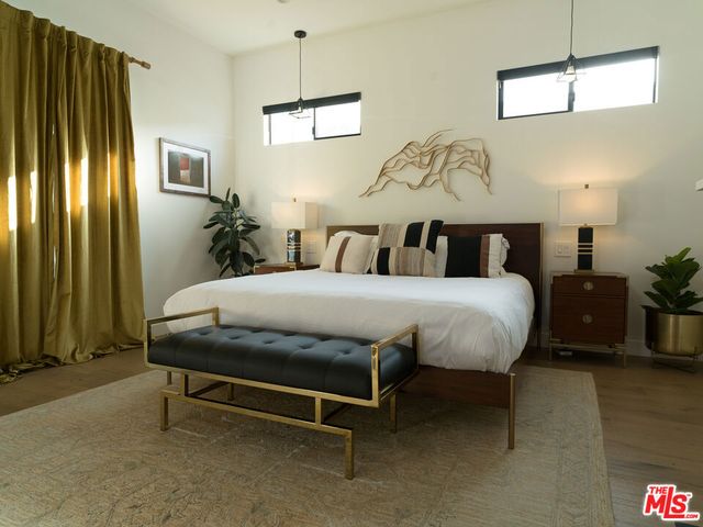 12713 Tiara Street, Valley Village, CA 91607