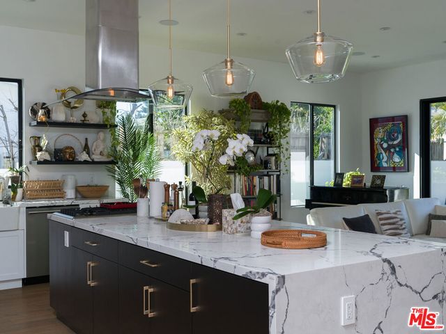 12713 Tiara Street, Valley Village, CA 91607