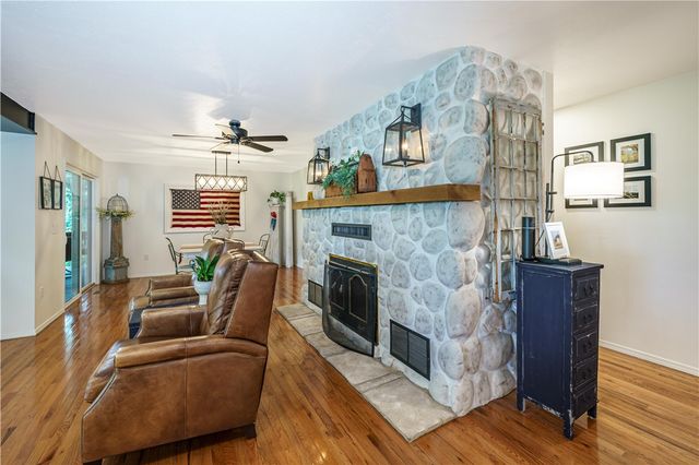 259 Ridge Road, Eureka Springs, AR 72631
