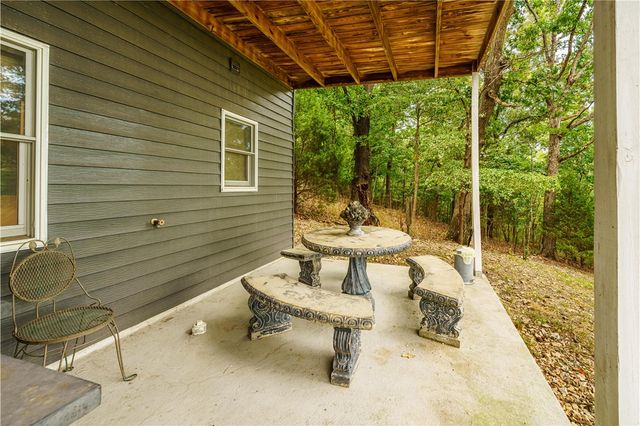 259 Ridge Road, Eureka Springs, AR 72631