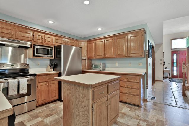 1836 125th Lane NE, Blaine, MN 55449