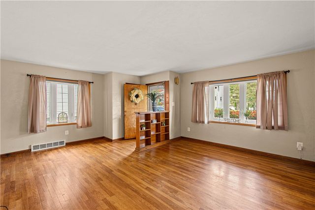 510 Chartiers Ave, Canonsburg, PA 15317