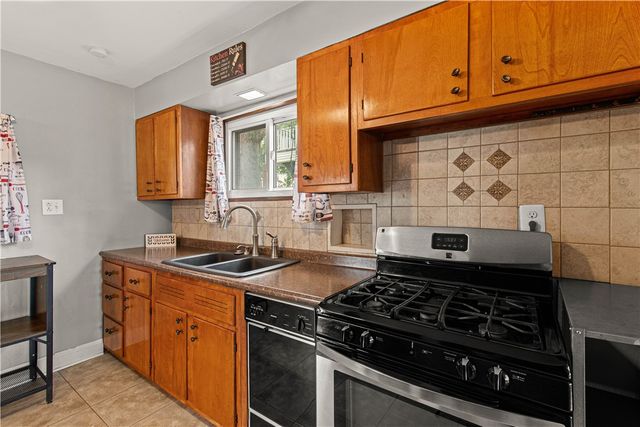 510 Chartiers Ave, Canonsburg, PA 15317
