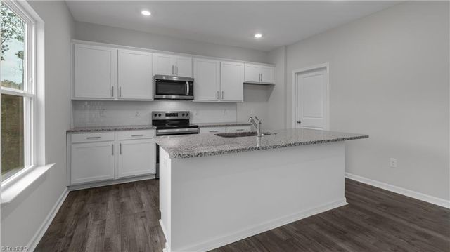 3768 Quail Haven Drive, Winston-salem, NC 27107