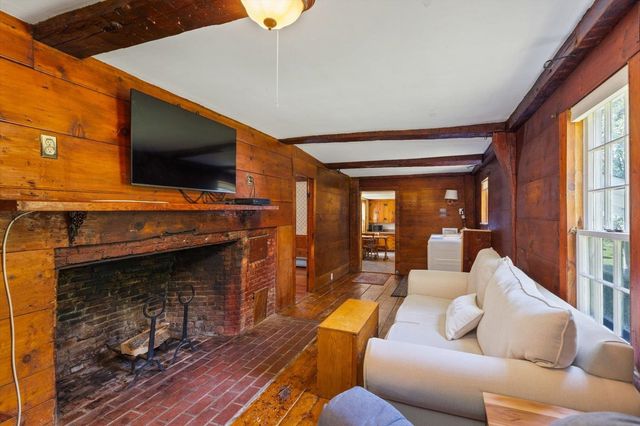 30 Thornton Road West, Merrimack, NH 03054