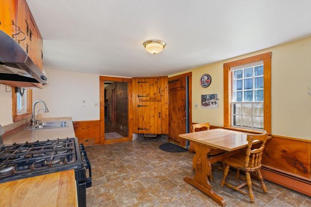 30 Thornton Road West, Merrimack, NH 03054