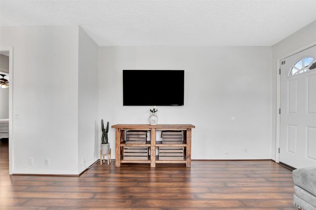 7714 Helmers Street, Houston, TX 77022