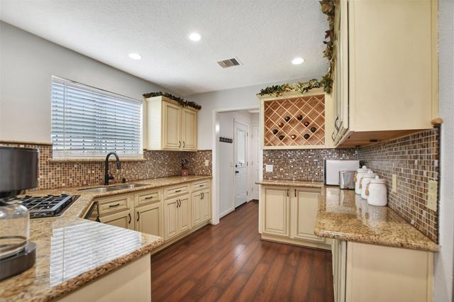 7714 Helmers Street, Houston, TX 77022