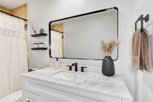 7714 Helmers Street, Houston, TX 77022