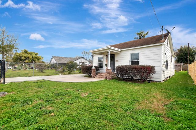 7714 Helmers Street, Houston, TX 77022