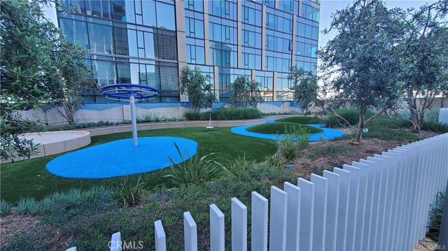 877 Francisco Street 1805, Los Angeles, CA 90017