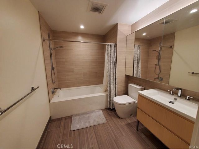 877 Francisco Street 1805, Los Angeles, CA 90017