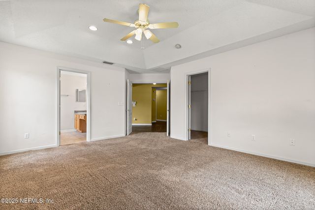 11318 CHRISTI OAKS Drive, Jacksonville, FL 32220