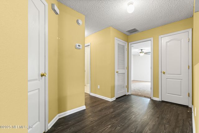 11318 CHRISTI OAKS Drive, Jacksonville, FL 32220