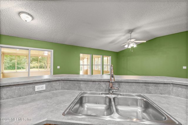 11318 CHRISTI OAKS Drive, Jacksonville, FL 32220