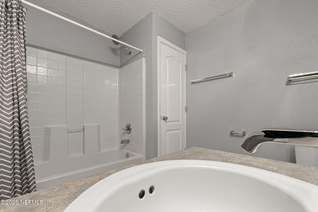 11318 CHRISTI OAKS Drive, Jacksonville, FL 32220