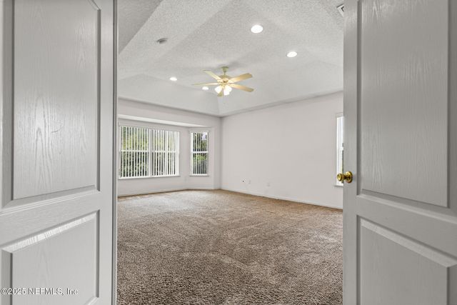 11318 CHRISTI OAKS Drive, Jacksonville, FL 32220