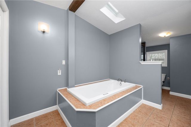 234 cherry blossom, Connoquenessing Twp, PA 16033