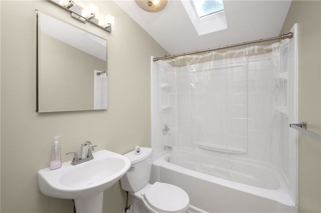 234 cherry blossom, Connoquenessing Twp, PA 16033