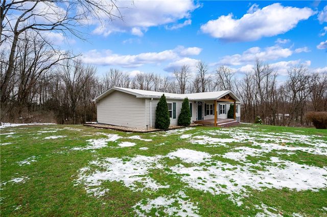 234 cherry blossom, Connoquenessing Twp, PA 16033