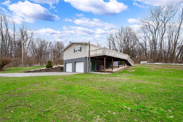 234 cherry blossom, Connoquenessing Twp, PA 16033