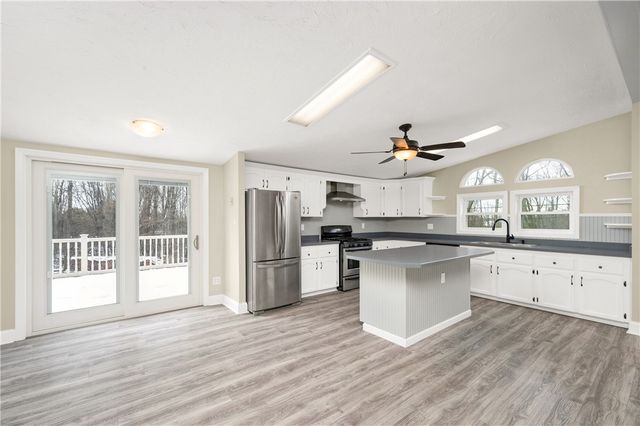 234 cherry blossom, Connoquenessing Twp, PA 16033