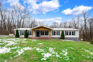 234 cherry blossom, Connoquenessing Twp, PA 16033