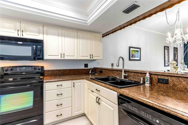 320 ISLAND WAY 605, Clearwater Beach, FL 33767