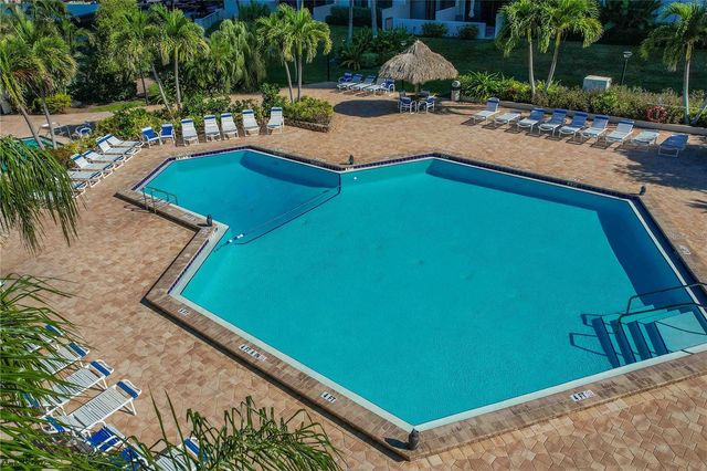 320 ISLAND WAY 605, Clearwater Beach, FL 33767