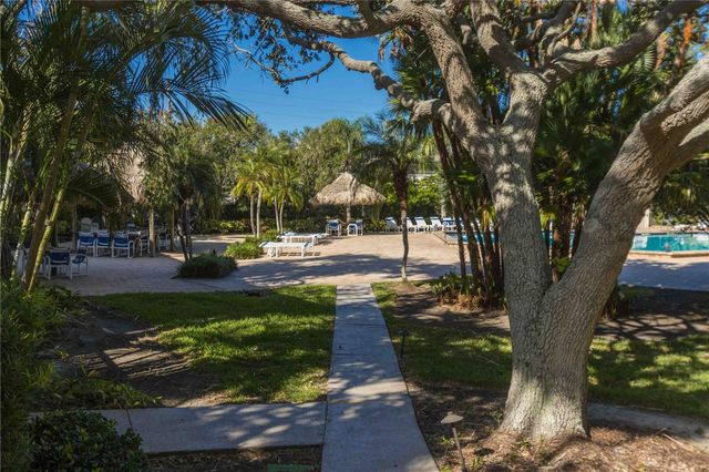 320 ISLAND WAY 605, Clearwater Beach, FL 33767