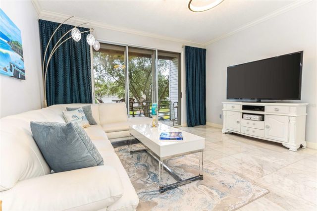 320 ISLAND WAY 605, Clearwater Beach, FL 33767