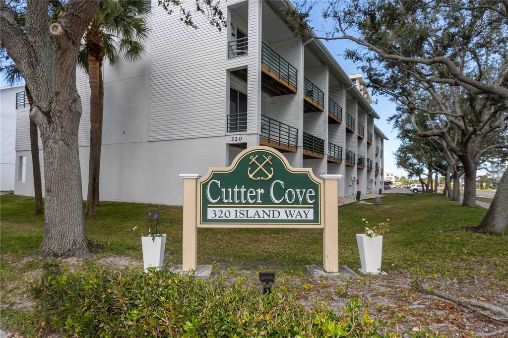 320 ISLAND WAY 605, Clearwater Beach, FL 33767