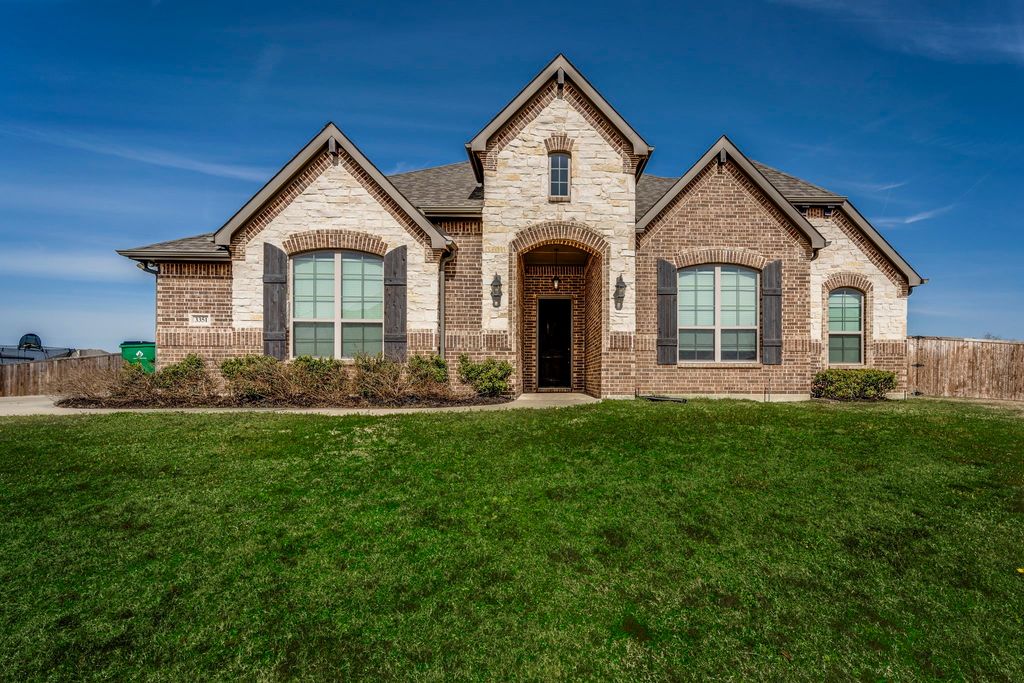 3351 Makala Drive, Midlothian, TX 76065